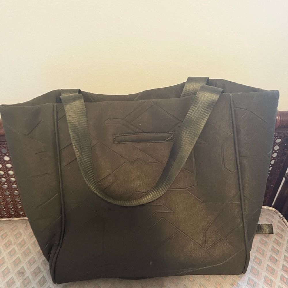 Go Dash Dot Isabelle Tote In Olive - image 2